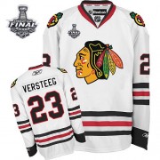 Reebok Chicago Blackhawks 23 Men's Kris Versteeg White Authentic Away Stanley Cup Finals NHL Jersey